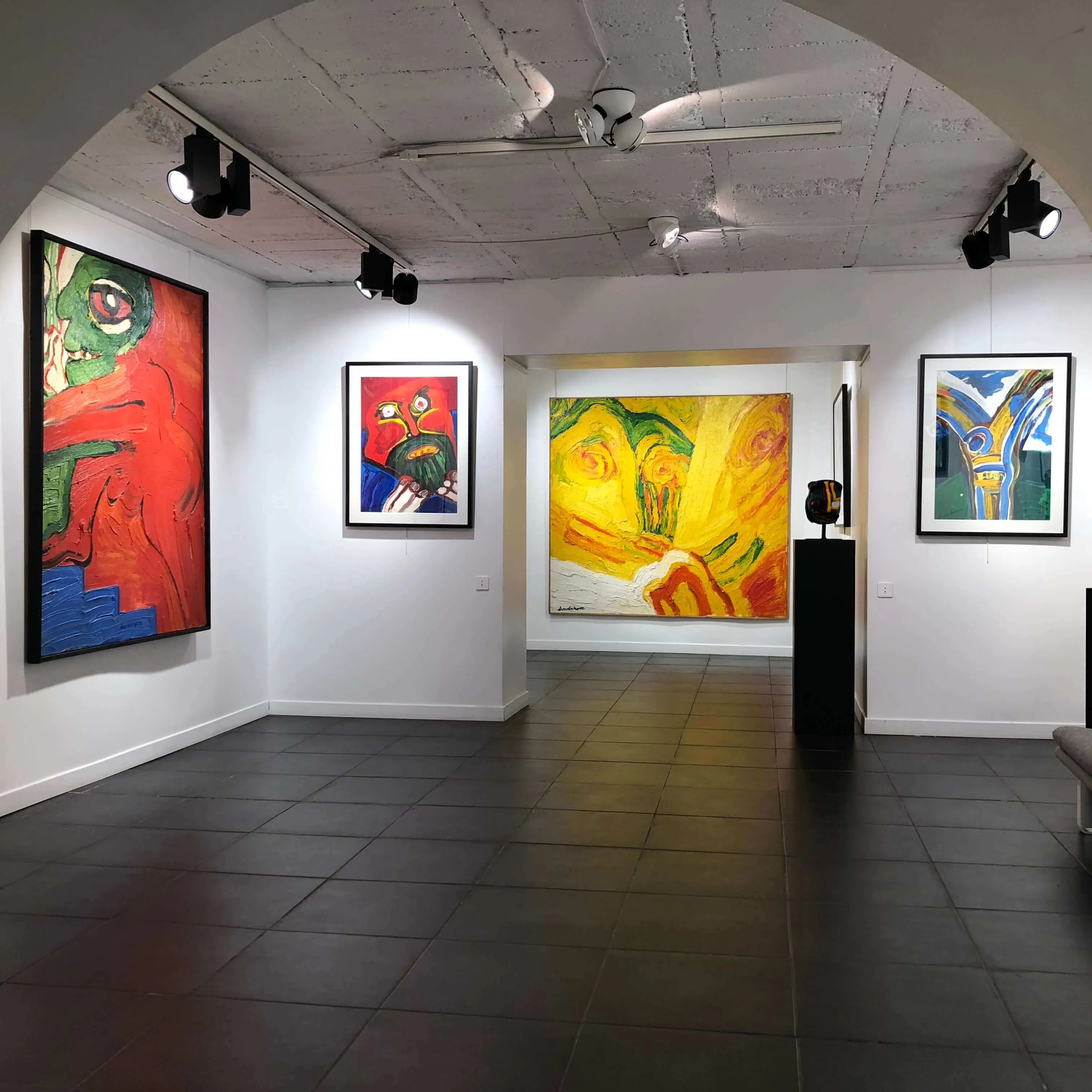 Vue d'une exposition à la Galerie Artset